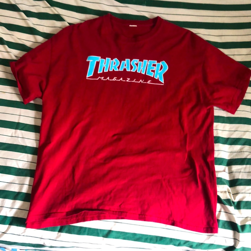 Trasher red tee